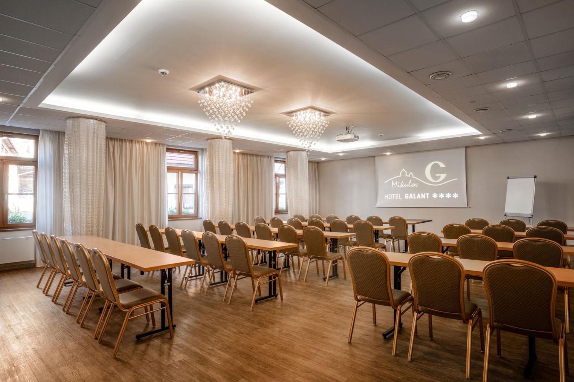 Hotel Galant Mikulov Exterior foto